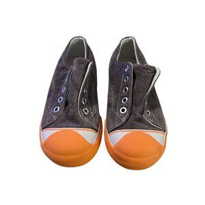 NWOT Morgan + Milo Toddler Boy’s Gray Sneakers Size 9